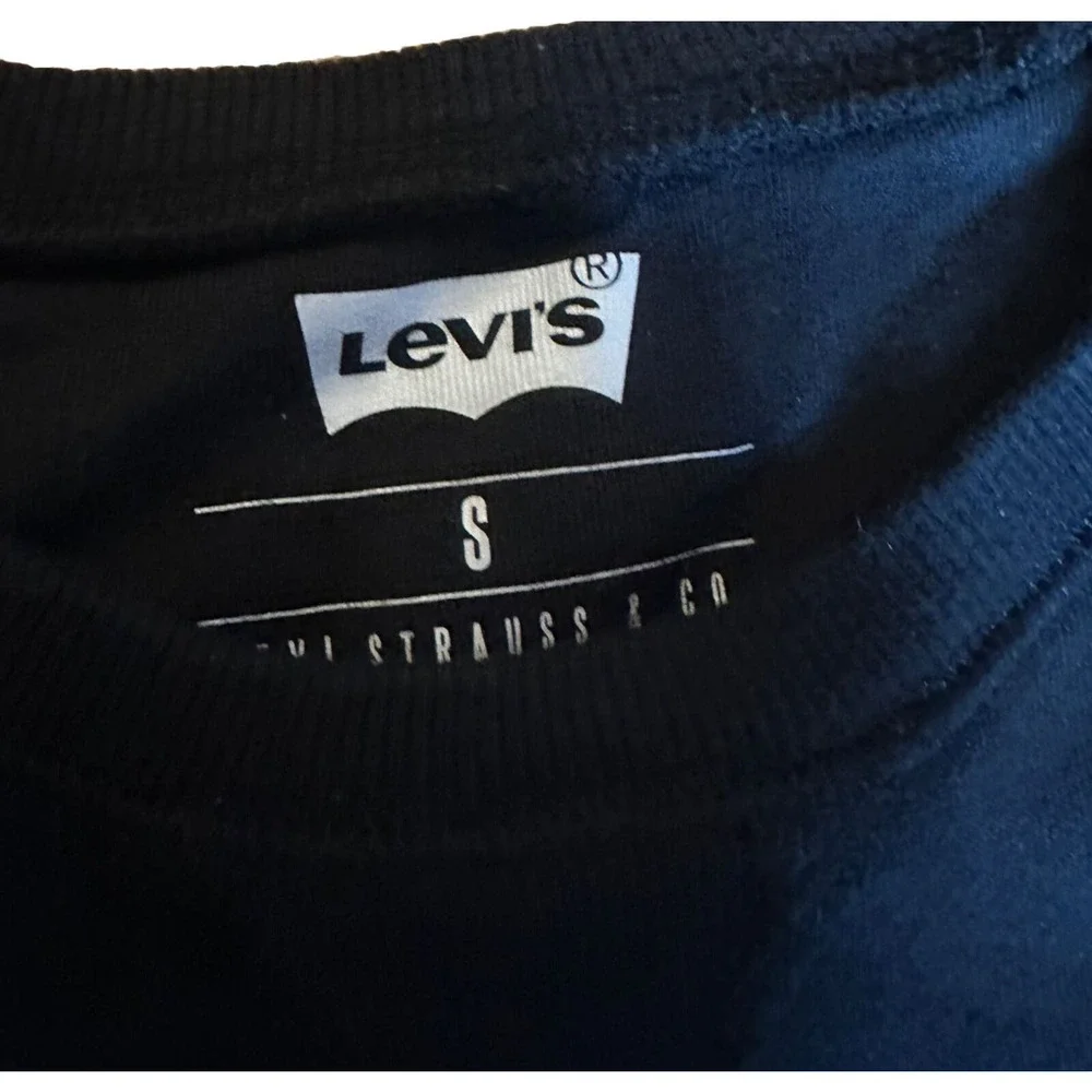 Levis Sweatshirt Mens Size S‎ Black Crewneck Pullover Chest Logo Camo Puffy LOGO